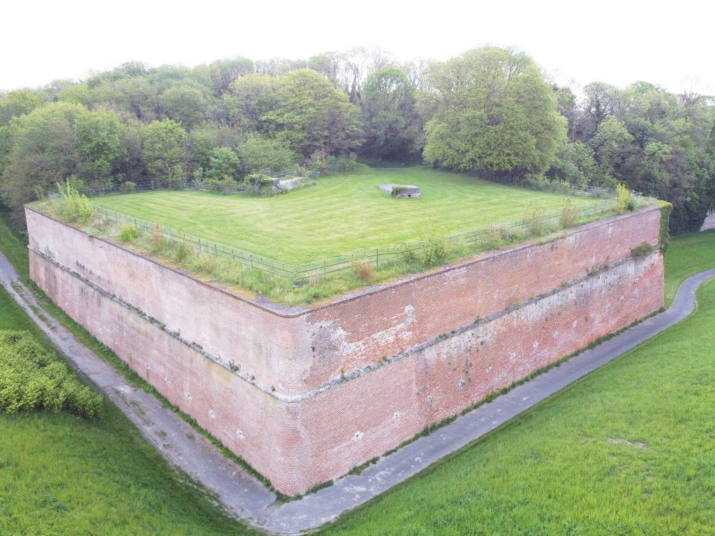 Le bastion de Roeulx à Arras (Pas-de-Calais)