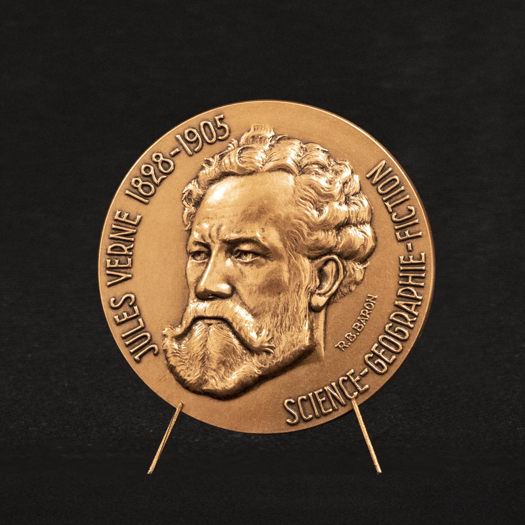 Médaille commémorative à l’effigie de Jules Verne